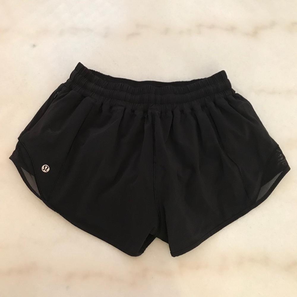 Lululemon Hotty Hot Shorts 2.5”